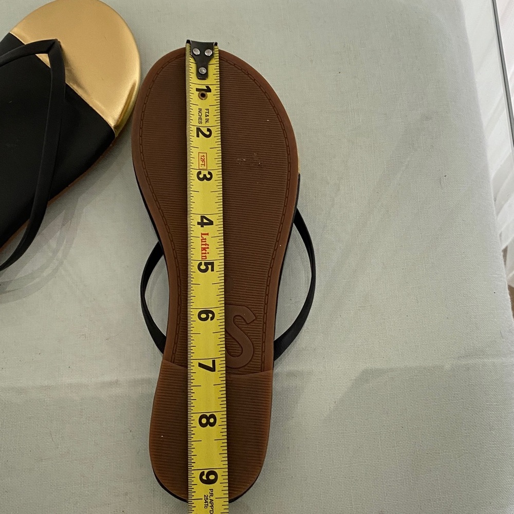 Yosi Samra Black and Gold Leather Sandals Flip-Flops Size 7 - Picture 6 of 11